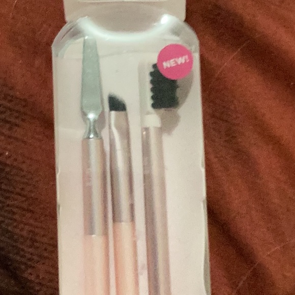 ✨🆕Real Techniques Brow Styling Makeup Brushes Set!💜✨ - Picture 2 of 6